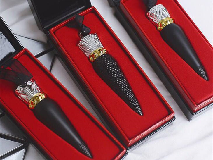 蘿卜丁口紅什么牌子，蘿卜丁口紅一般多少錢